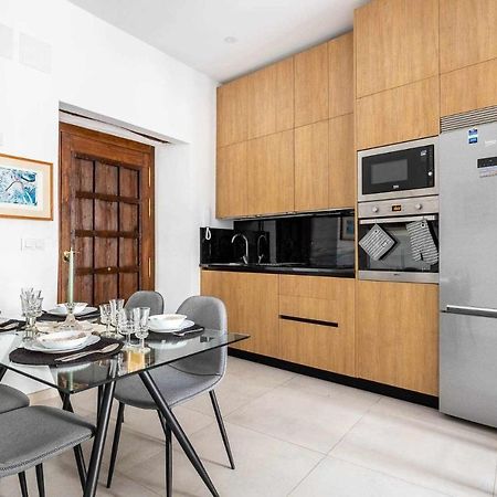 Comfy Away - Apartamento Exclusivo Mercado De Triana Con Balcon Sevilla Exteriör bild