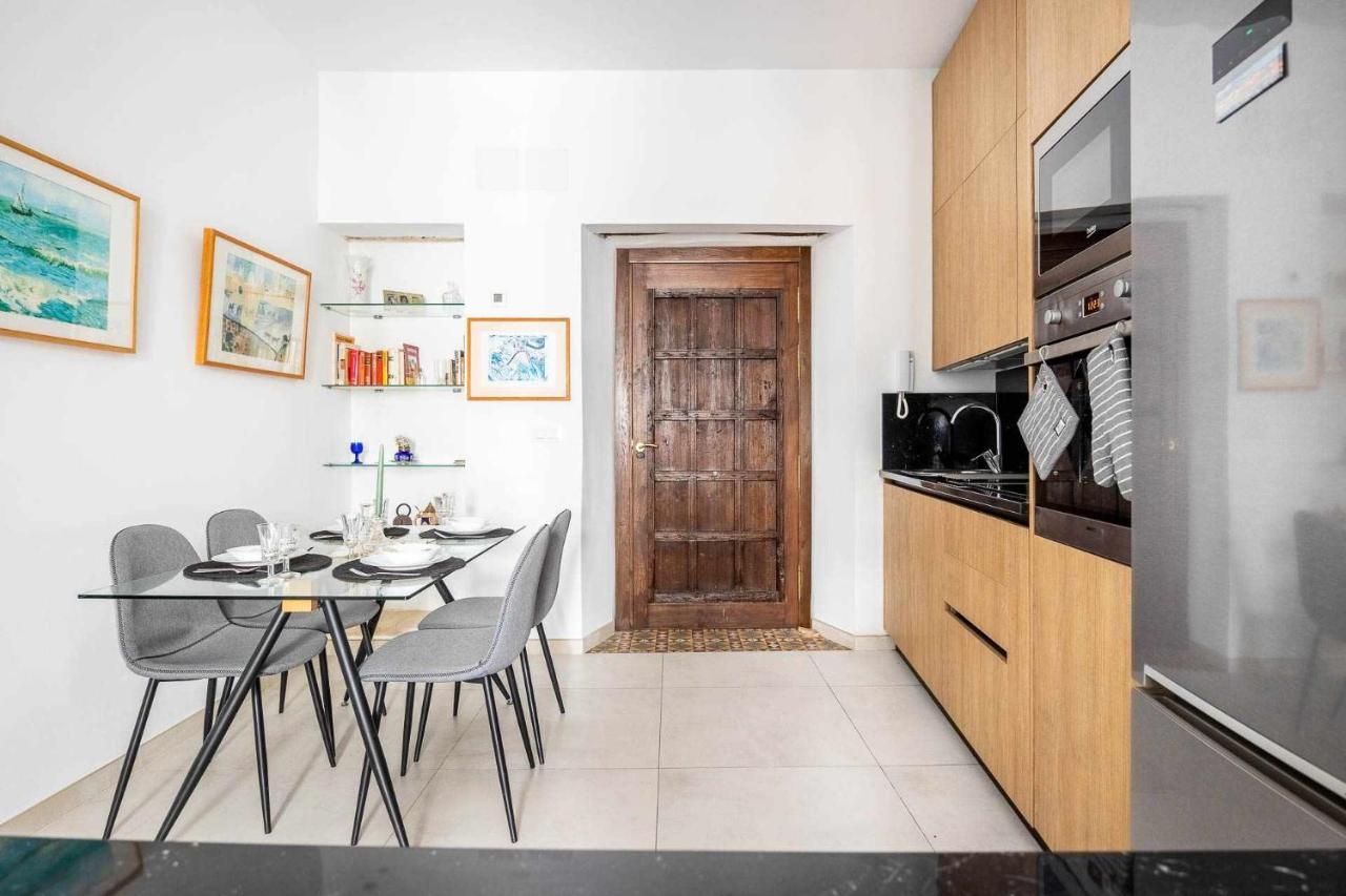 Comfy Away - Apartamento Exclusivo Mercado De Triana Con Balcon Sevilla Exteriör bild