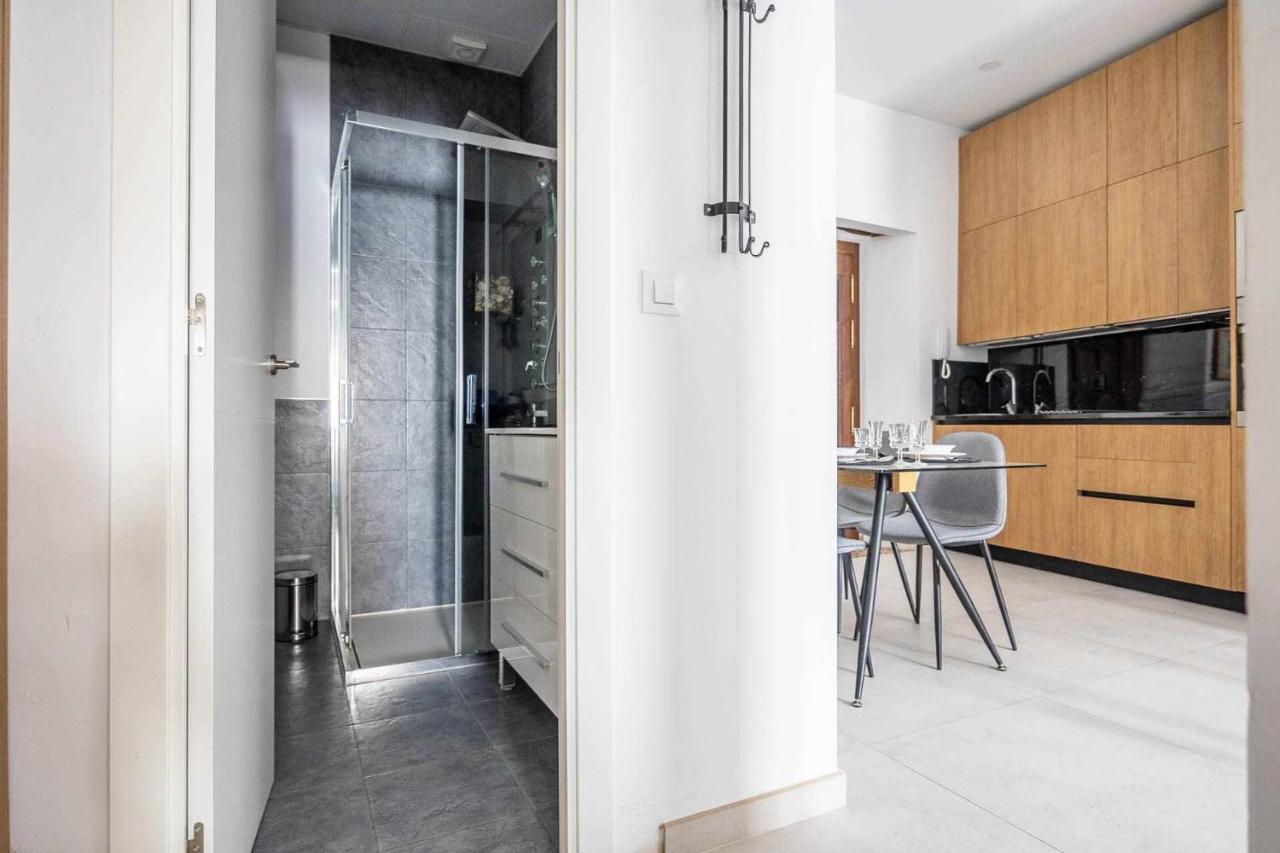 Comfy Away - Apartamento Exclusivo Mercado De Triana Con Balcon Sevilla Exteriör bild