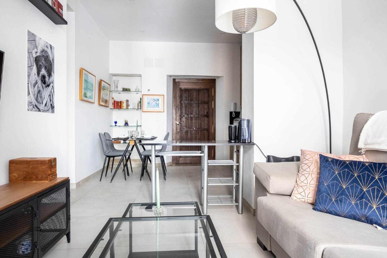 Comfy Away - Apartamento Exclusivo Mercado De Triana Con Balcon Sevilla Exteriör bild